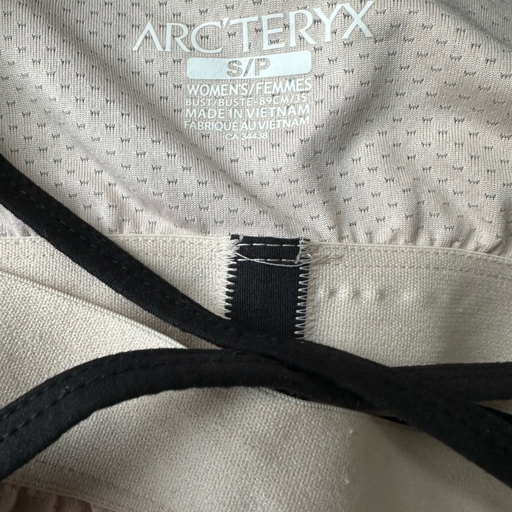 Arc’teryx · black Senna tank · built-in bra · size small - Picture 6 of 8